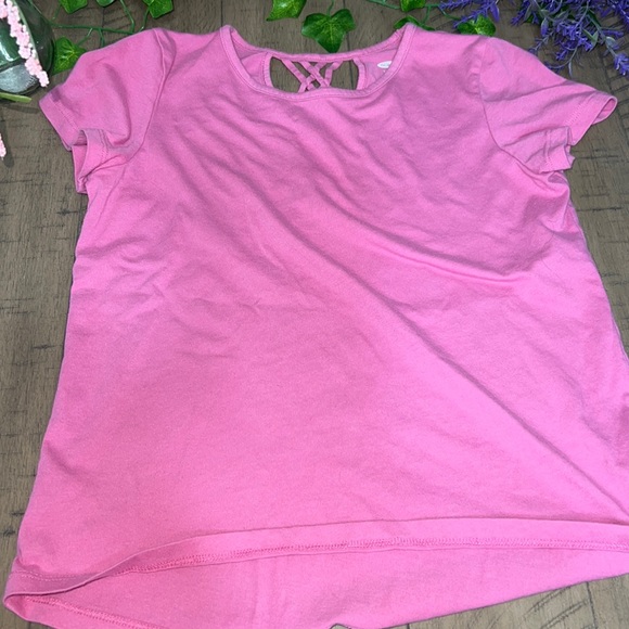 Old Navy Tee shirt - Picture 2 of 4